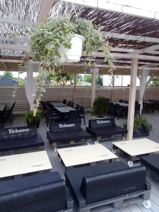 Oświęcim Old Tree Village & Restaurant מראה חיצוני תמונה